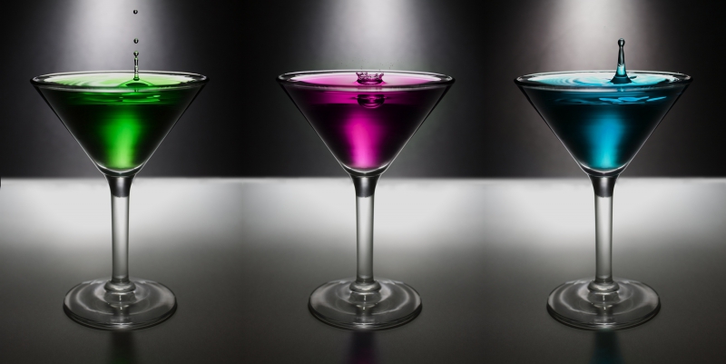 discotheque-CHATEAUDOUBLE-min_water-drop-glass-bar-celebration-green-832603-pxhere.com